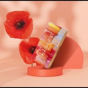 Glowdient Makeup Palette • touch in Sol